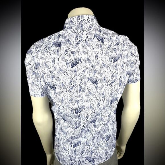 Ted Baker Short Sleeved Button Down in White w/Navy Palm Leaves Like New Size 4 - Picture 6 of 6